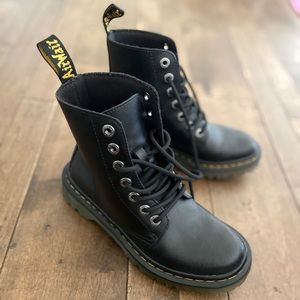 Woman’s combat boot- Doc Martens